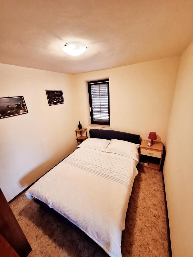 Maria´s Haus Apartment Novigrad  Bagian luar foto