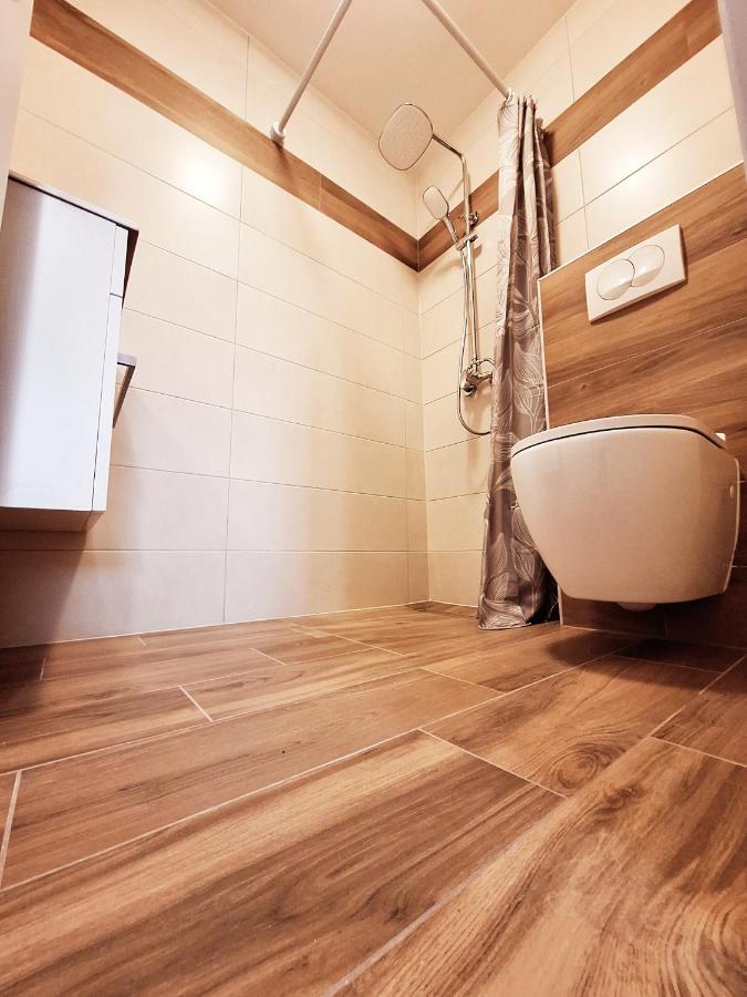 Maria´s Haus Apartment Novigrad  Bagian luar foto