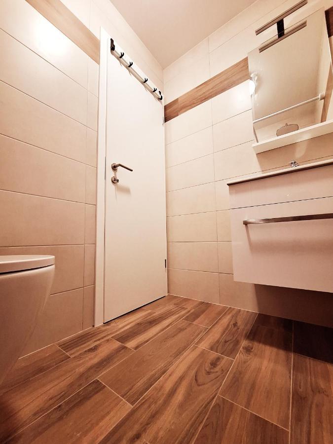 Maria´s Haus Apartment Novigrad  Bagian luar foto