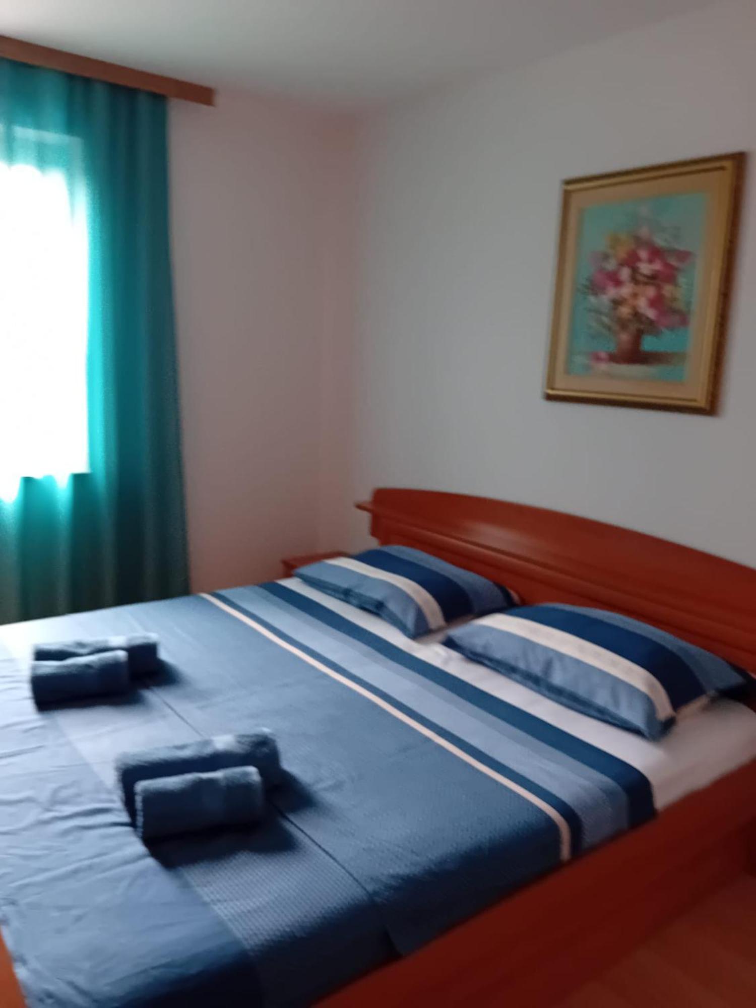 Maria´s Haus Apartment Novigrad  Bagian luar foto