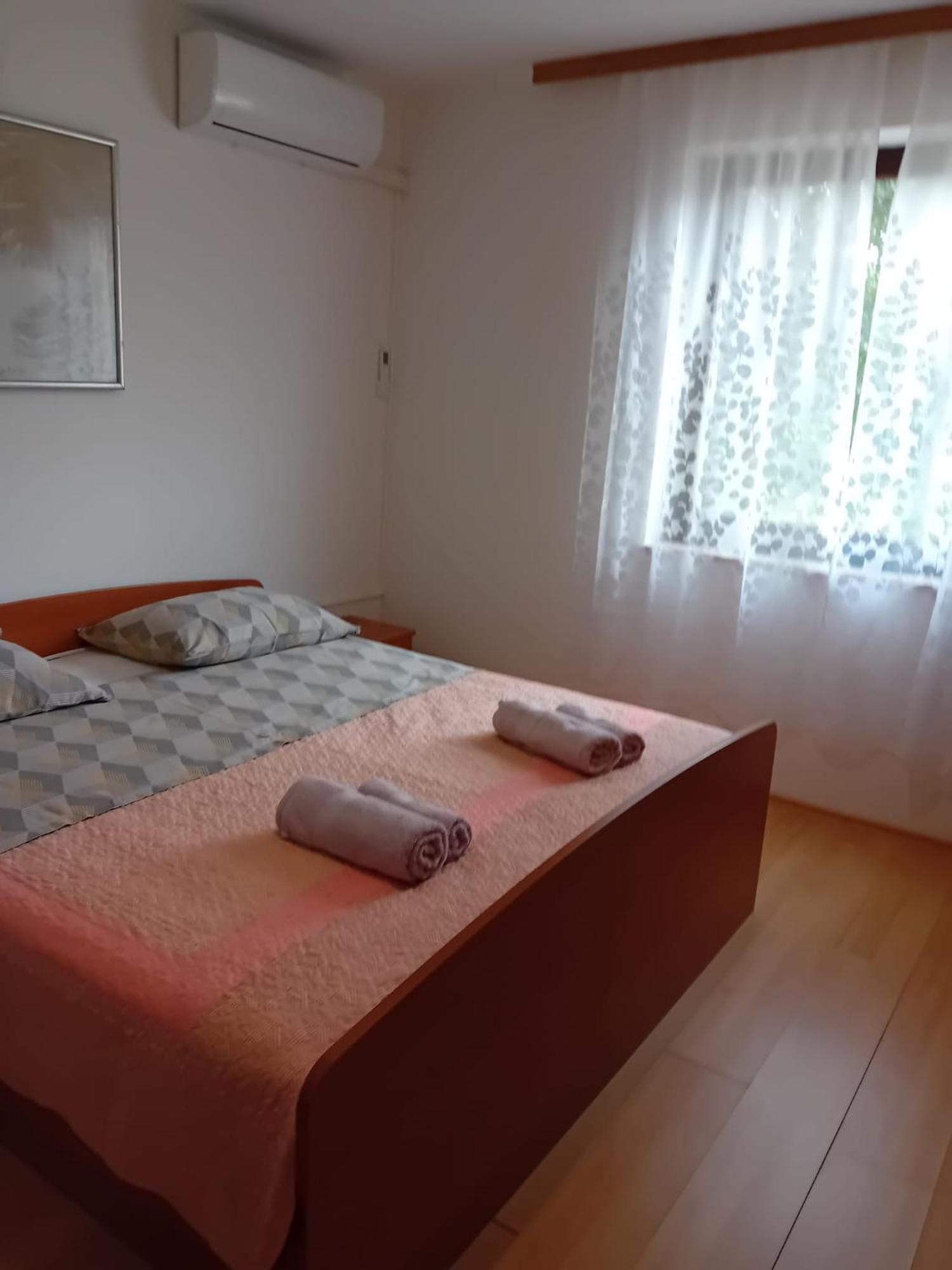 Maria´s Haus Apartment Novigrad  Bagian luar foto